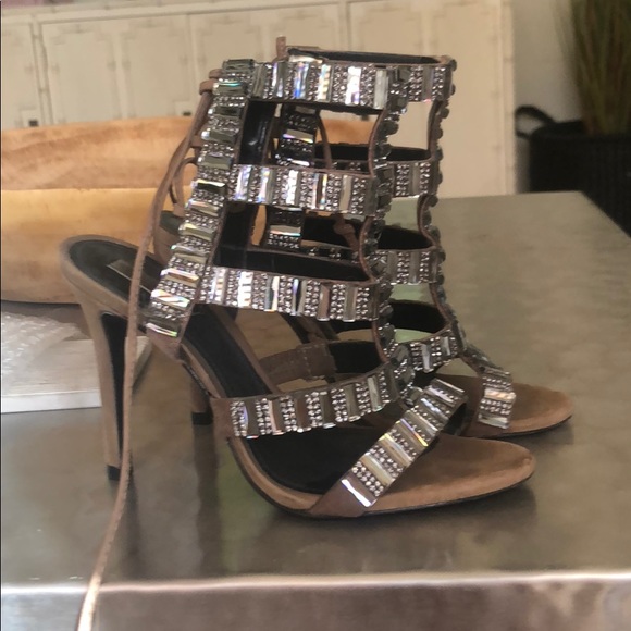 Barely worn Schutz Chrystal stiletto size 35 - Picture 3 of 5